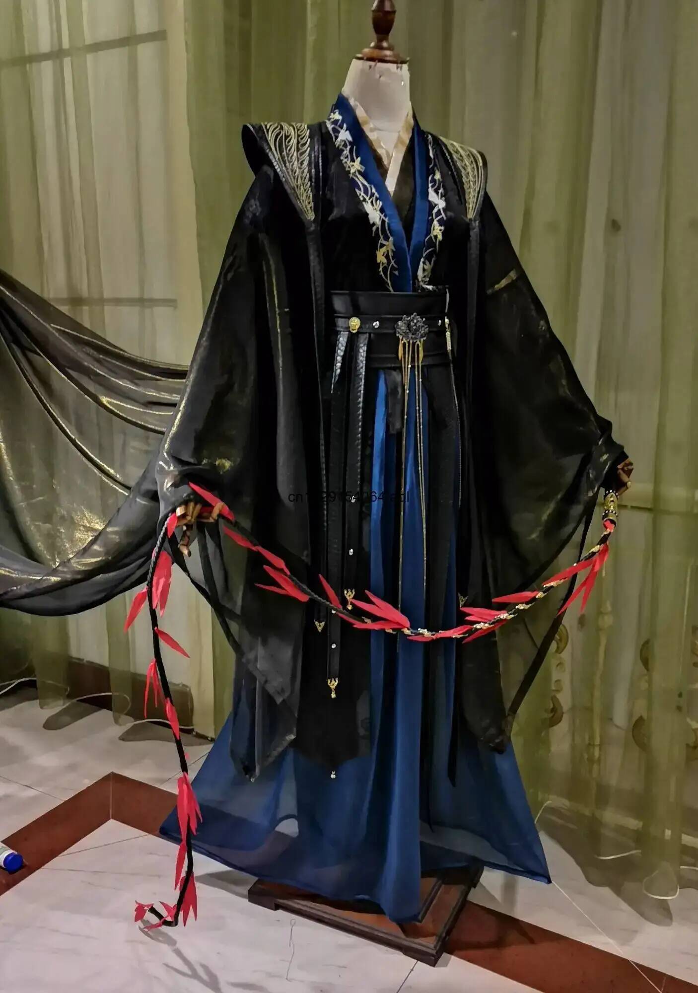 Anime Cosplay Cat - โมรัน ฮัสกี้และแมวขาวชิซุน คอสเพลย์ ชุดคอสเพลย์ โมรัน แอนติกวิตี้